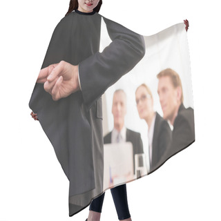 Personality  Rear View Of Man Keeping Fingers Crossed Behind His Back Hair Cutting Cape