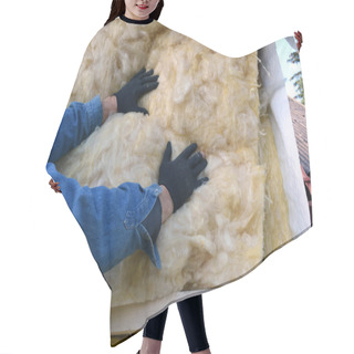 Personality  Builder Hands Insulating Wooden House With Mineral  Wool    Hair Cutting Cape