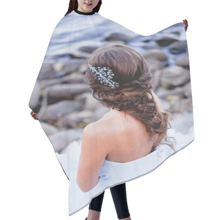 Personality  Gorgeous Brunette European Type Sits In Profile On The Beach, Looking Romantically Into The Distance. He Turned His Back .Beautiful Hair Decoration Handmade Hair Cutting Cape