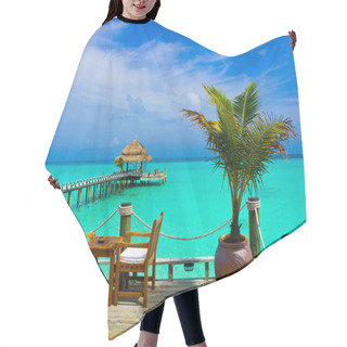 Personality  Cafe On The Beach Hair Cutting Cape