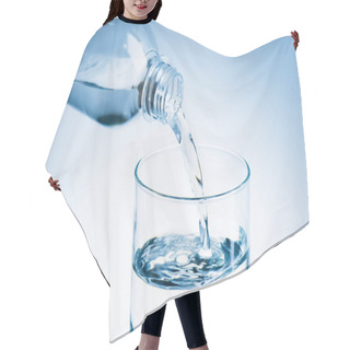 Personality  Pouring Water Hair Cutting Cape