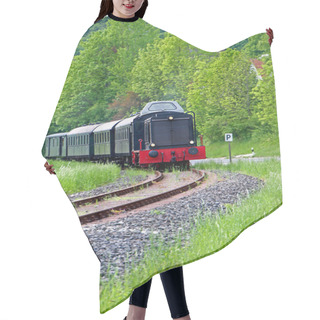 Personality  Old Locomotive Hair Cutting Cape