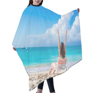 Personality  Young Happy Woman In A Beach Chair On Summer Vacation Hair Cutting Cape
