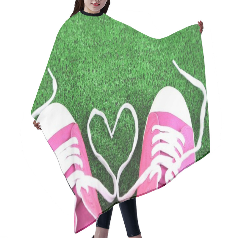 Personality  Beautiful Gumshoes On Green Grass Background Hair Cutting Cape