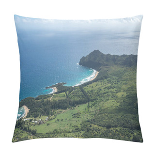 Personality  Garden Island Of Kauai From Helicopter Tour Pillow Covers