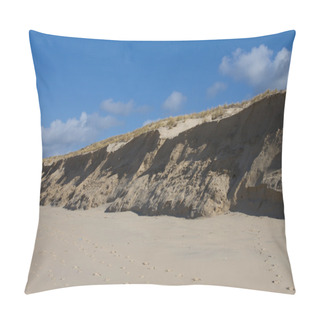 Personality  Sand Dunes On Windy Day With Blue Sky Pillow Covers