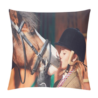 Personality  Bond Between Horse And Rider Pillow Covers