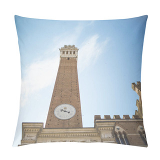 Personality  Mangia Tower Pillow Covers