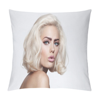 Personality  Vintage Style Portrait Of Young Beautiful Blonde Girl With Fancy Makeup Pillow Covers