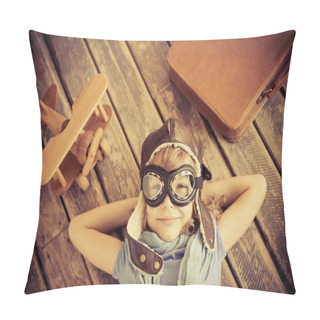 Personality  Happy Child Playing With Toy Airplane Pillow Covers