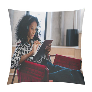 Personality  Diligent Black Female Market Analyst In Fashion-forward Leopard Print Top, Deeply Engrossed In Financial Forecasting On A Tablet, In A Chic Office Setting Pillow Covers