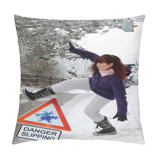 Personality  Accident Danger In Winter Pillow Covers