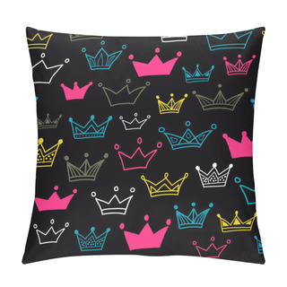 Personality  Crowns Vector Seamless Pattern On Black Background. Vector Illustration. Pillow Covers
