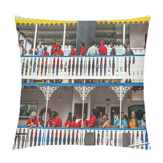 Personality  Famous Missisippi Paddlewheeler Creola Queen Pillow Covers