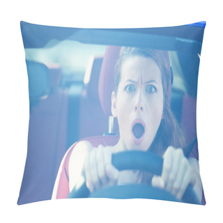 Personality  Fright Face Of Woman Driving Car Pillow Covers