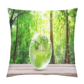 Personality  Eco Friendly Earth On Wood Table Pillow Covers