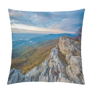 Personality  Autumn Sunset View From Little Stony Man Cliffs, Along The Appalachian Trail In Shenandoah National Park, Virginia Pillow Covers