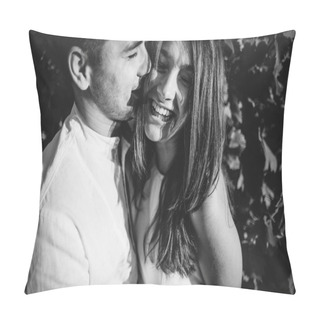 Personality   Couple Kissing In Tuscany Vineyards Pillow Covers