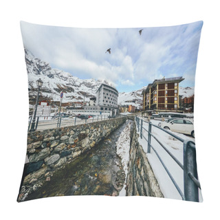 Personality  Cold River At Austrian Town In Snowy Mountains Pillow Covers