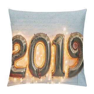 Personality  2019 Golden Balloons With Light Garland On White Wall For New Year Pillow Covers