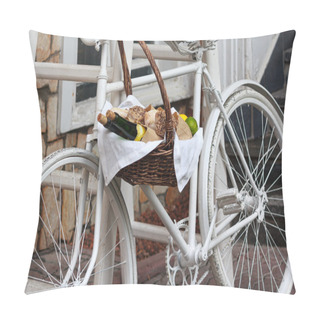 Personality  Old Bicycle And Wicker Fruit Basket. Decoration Pillow Covers