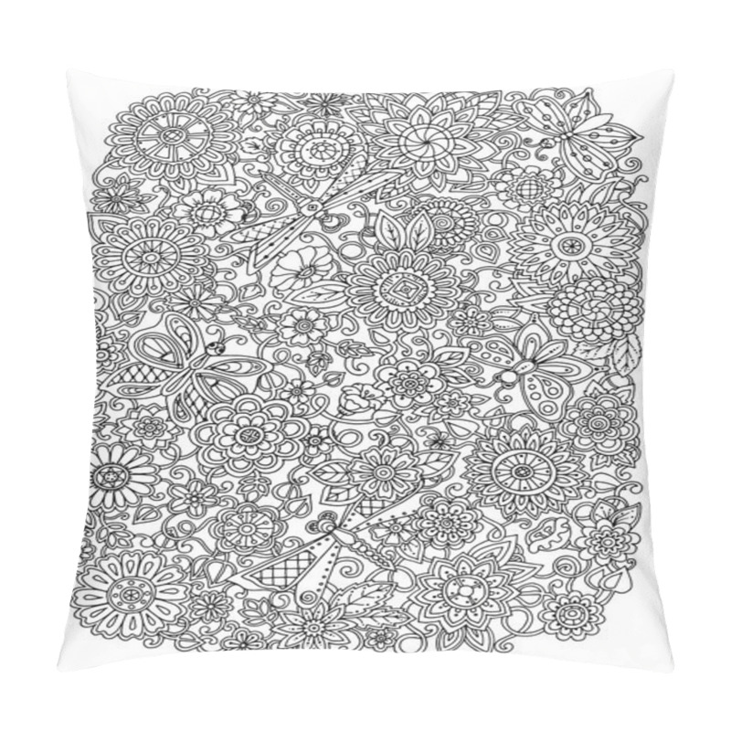 Personality  Ethnic Floral Zentangle, Doodle Background Pattern Circle In Vector. Flowers, Dragonfly And Butterfly Design Tribal Design. Pillow Covers