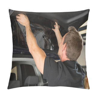 Personality  Car Wrapper Attaching Tinting Foil To Car Window Pillow Covers