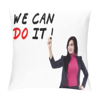Personality  Female Leader Writes A Motivation Word Pillow Covers
