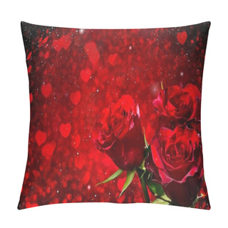 Personality  Valentines Day Background With Roses Pillow Covers