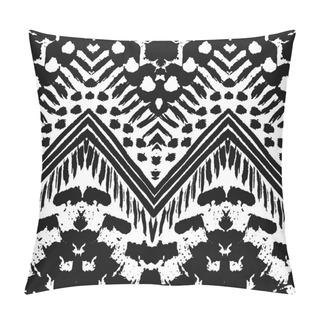 Personality  Hand Drawn Painted Seamless Pattern. Vector Illustration Pillow Covers