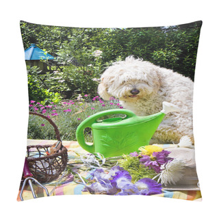 Personality  Golden Doodle Sitting Garden Pillow Covers