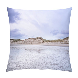 Personality  Ballinareava Strand At The Sheskinmore Nature Reserve Between Ardara And Portnoo In Donegal - Ireland Pillow Covers