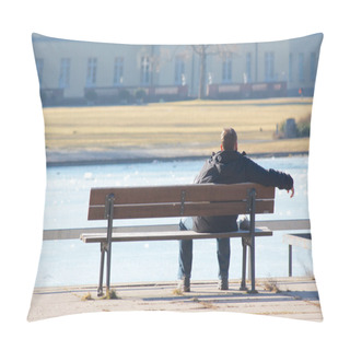 Personality  Lonely Man On The Bench Pillow Covers