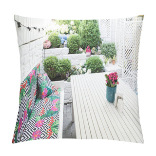Personality Empty Outdoor Cafe Pillow Covers
