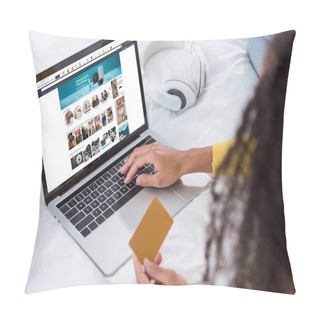 Personality  Cropped Image Of Woman Holding Credit Card And Using Laptop With Amazon  On Screen Pillow Covers