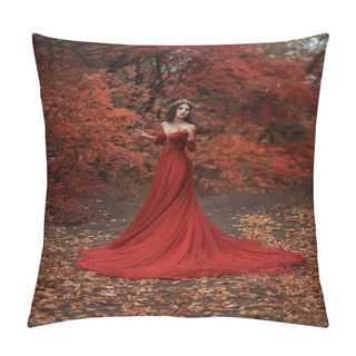 Personality  Incredible Stunning Girl Pillow Covers