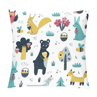 Personality  Cute Woodland Animals Seamless Pattern. Forest Background Pillow Covers