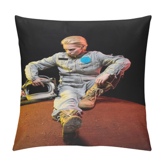 Personality  Beautiful Astronaut In Spacesuit With Helmet Sitting On Planet Pillow Covers