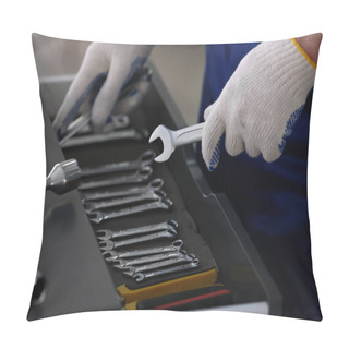 Personality  Auto Mechanic Selecting Tools  Pillow Covers