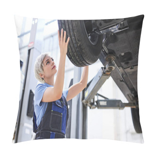 Personality  Female Auto Mechanic Fixing Car, Mechanic Repairing Car On Lift In Garage. Side View Pillow Covers
