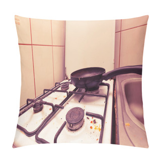 Personality  Dirty Grubby Gas Stove In Kitchen Pillow Covers