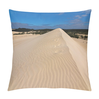 Personality  High Sand Hill Ridge With Blue Sky At Little Sahara White Sand Dune, South Australia Pillow Covers