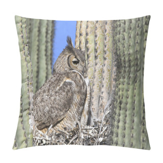 Personality  Great Horned Owl Mom Sitting In Her Nest In A Cactus Pillow Covers