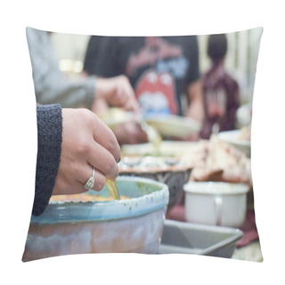Personality  People Serving Themselves Thanksgiving Dinner Pillow Covers