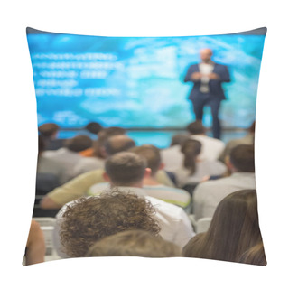 Personality  Audience Listens To The Lecturer Pillow Covers