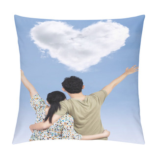 Personality  Happy Couple With Heart Shape Cloud Pillow Covers