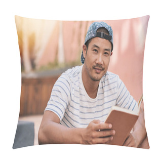 Personality  Asian Man Reading Novel Pillow Covers