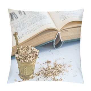 Personality  Blue Evergreen Hydrangea Root, Dichroa Febrifuga Pillow Covers