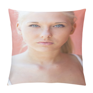 Personality  Natural Portrait Of Blonde Teenage Girl Pillow Covers