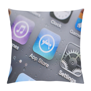 Personality  IPhone 4s Screen Pillow Covers